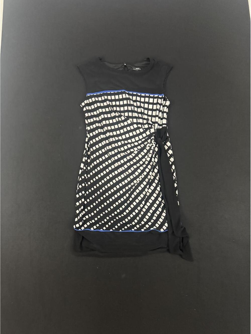 Black and White Patterned Sleeveless Dress with Side Tie By R&K Size Medium